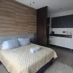 Charming Equipped Studio Near 5Th Avenue