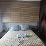 Charming Equipped Studio Near 5Th Avenue